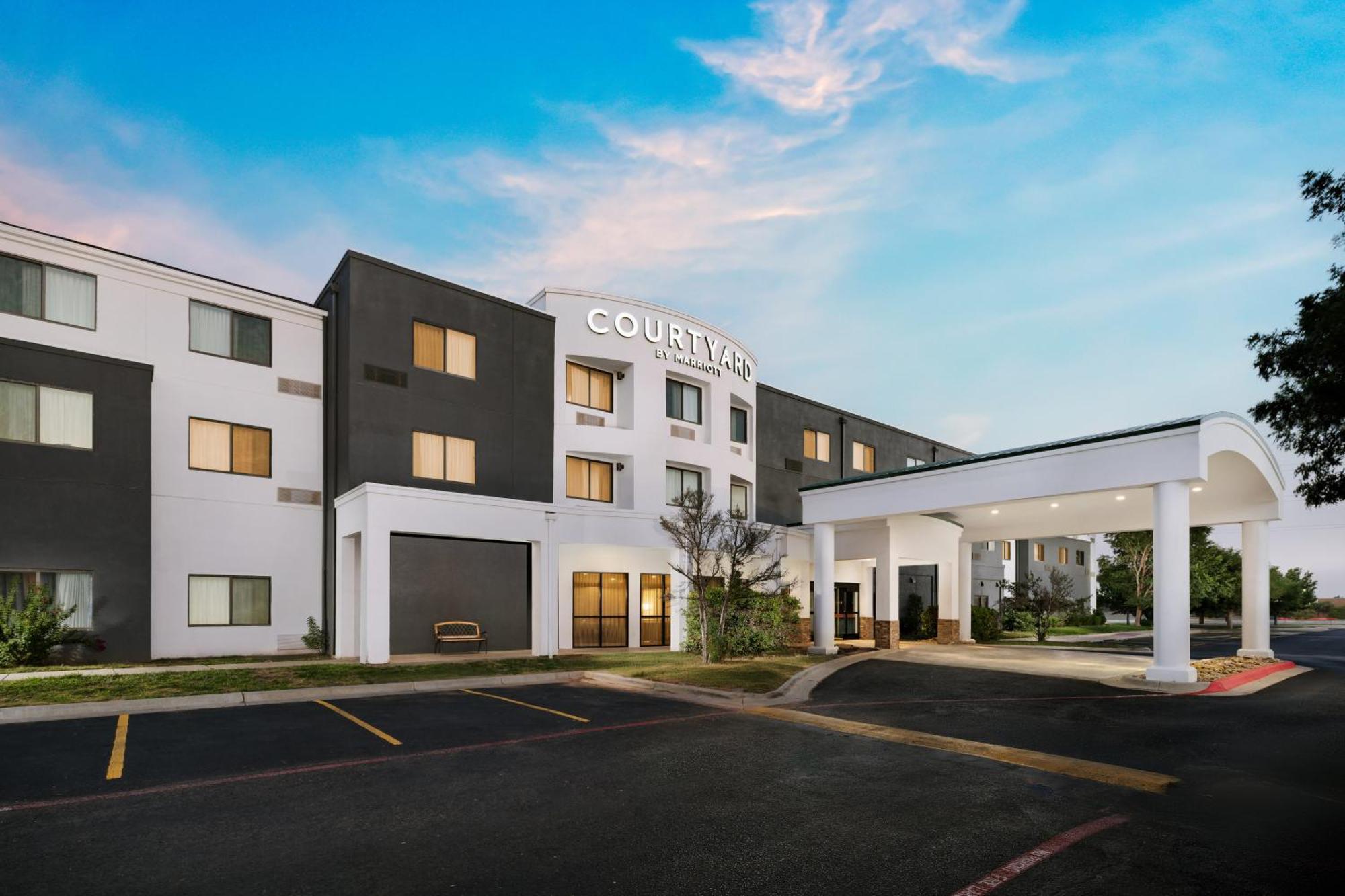 Courtyard By Marriott Amarillo West/Medical Center Hotel Bagian luar foto